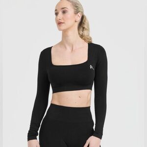 NWOT Oner Active Effortless Square Neck Crop Long Sleeve Top Black